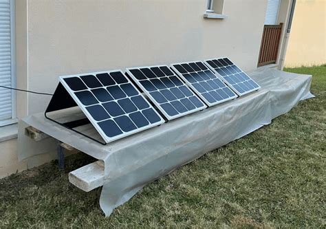 Kits de panneaux solaires à brancher sur une prise 230 V.